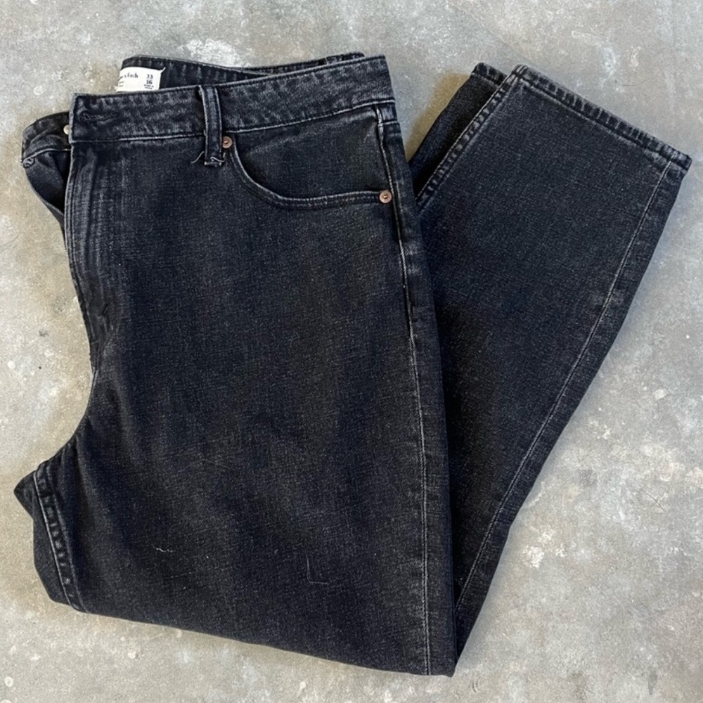 Abercrombie & Fitch Black High-Rise Straight Jeans